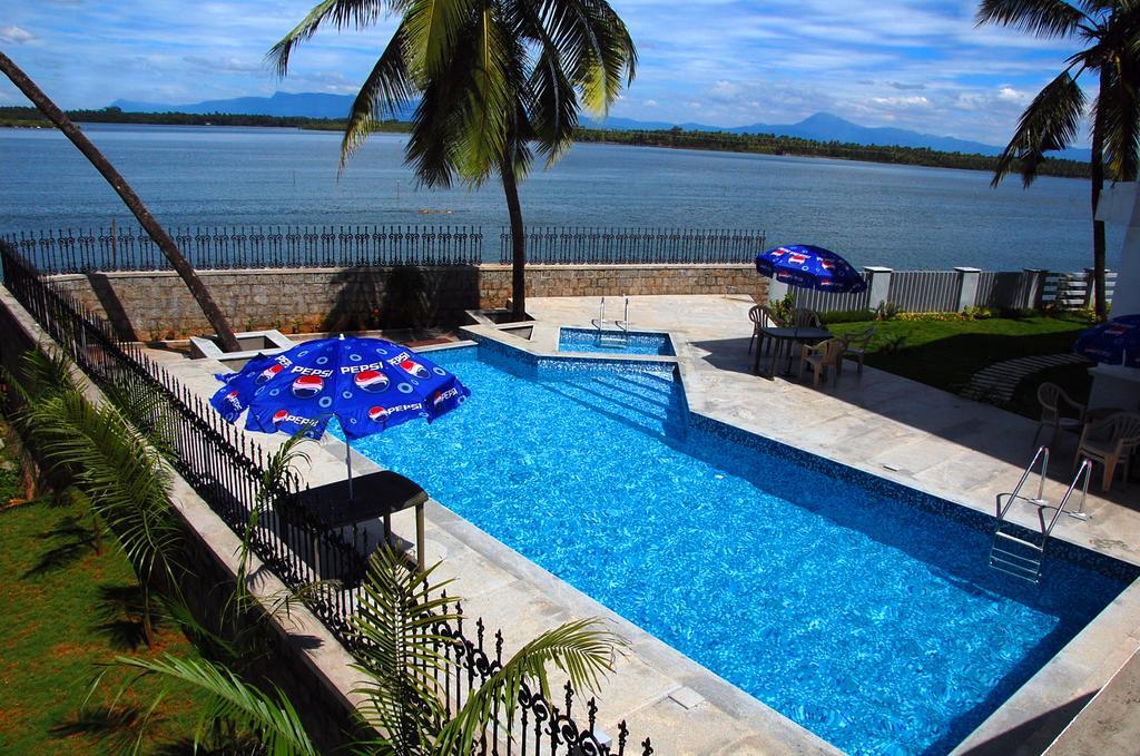 Hotel Blue Waters Kundapur Exteriér fotografie